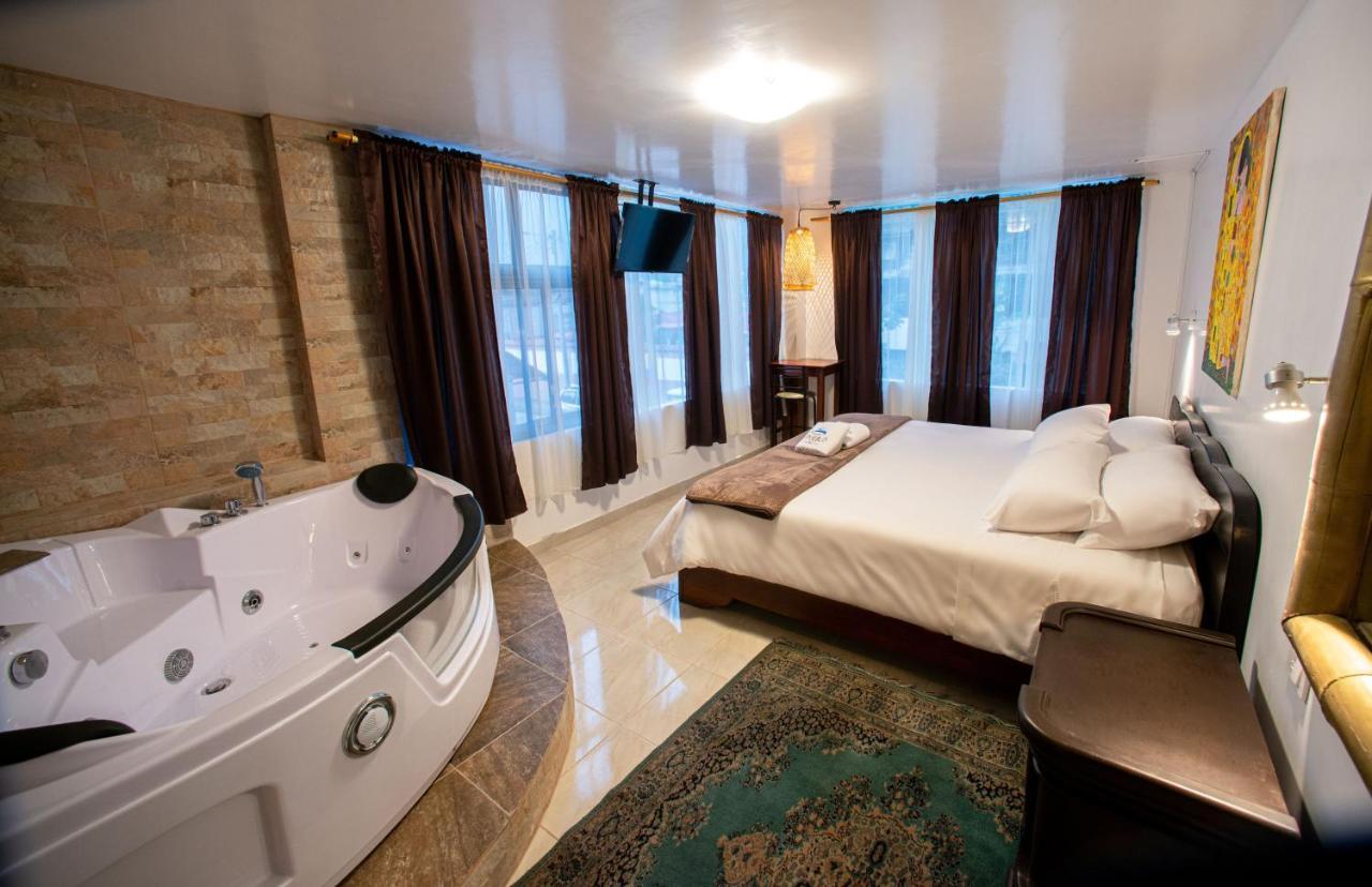 Hotel De Mi Pueblo Baños Kültér fotó