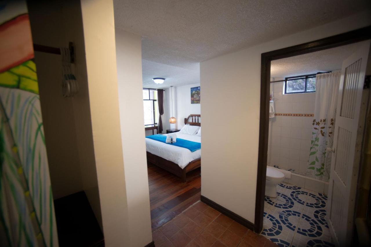 Hotel De Mi Pueblo Baños Kültér fotó