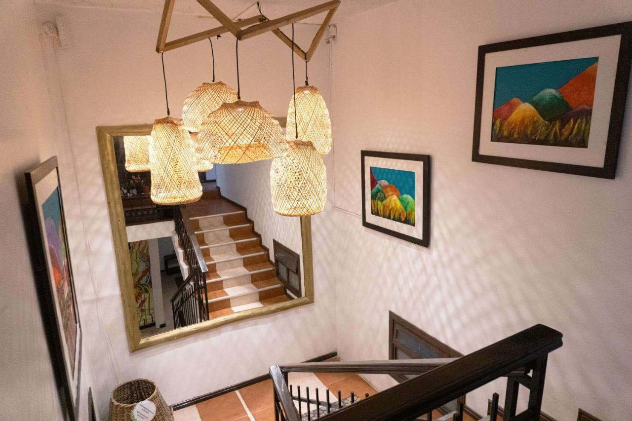 Hotel De Mi Pueblo Baños Kültér fotó